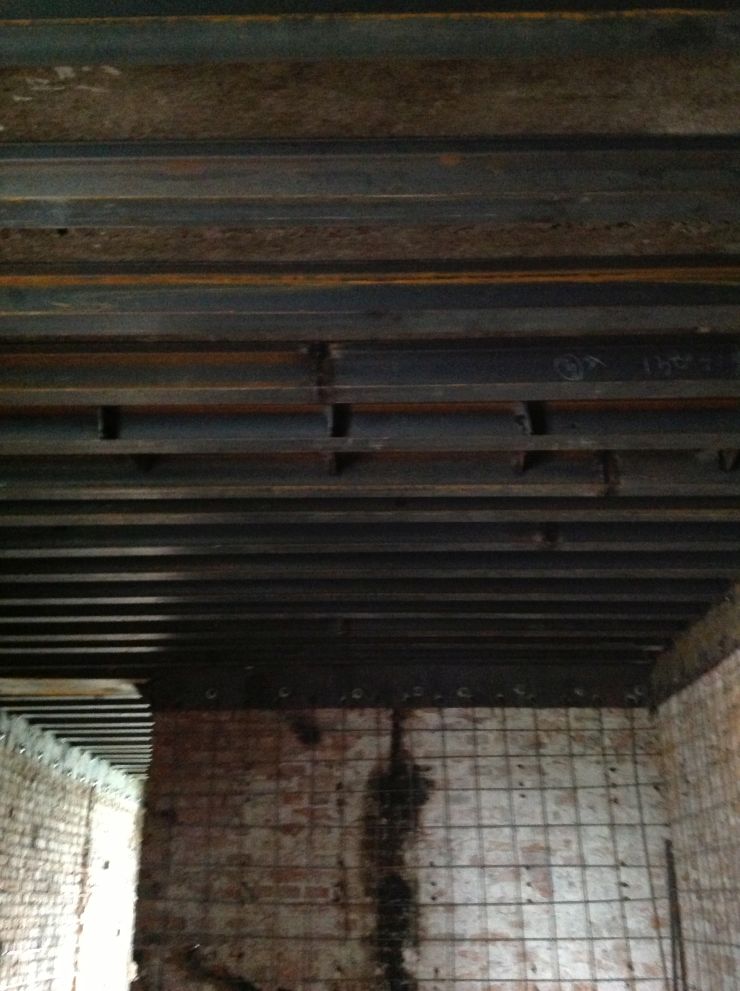 承重墙加大截面